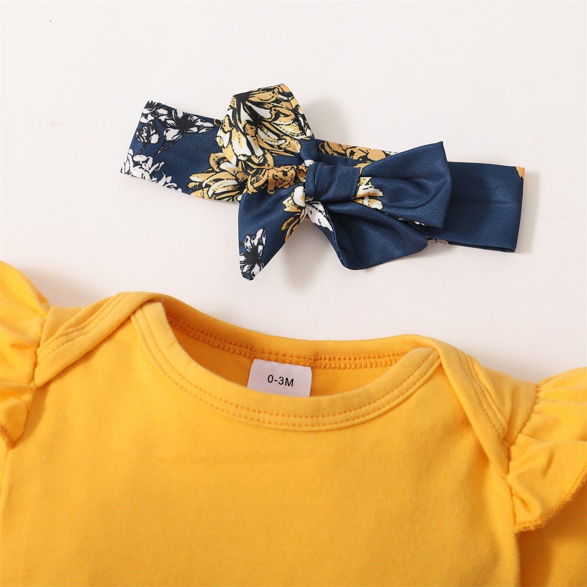 3PCS Baby Girl Summer Outfit - Ruffle Sleeve Bodysuit, Floral Shorts & Headband Set (0–18M) - Horizon DealsHorizon Deals0 - 3M3PCS Baby Girl Summer Outfit - Ruffle Sleeve Bodysuit, Floral Shorts & Headband Set (0–18M)yellow7EB3BD07D8564132A5735C069B1A31ABHorizon Dealseprolo3PCS Baby Girl Summer Outfit - Ruffle Sleeve Bodysuit, Floral Shorts & Headband Set (0–18M)