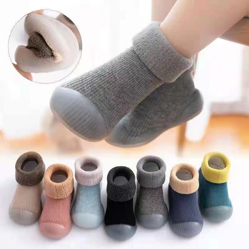 Baby Plush Non - Slip Walking Shoes - Horizon DealsHorizon Deals18/19(11.5cm)Baby Plush Non - Slip Walking Shoesgrey1B9013342FE445928000C0D5804A1B65Horizon DealseproloBaby Plush Non - Slip Walking Shoes
