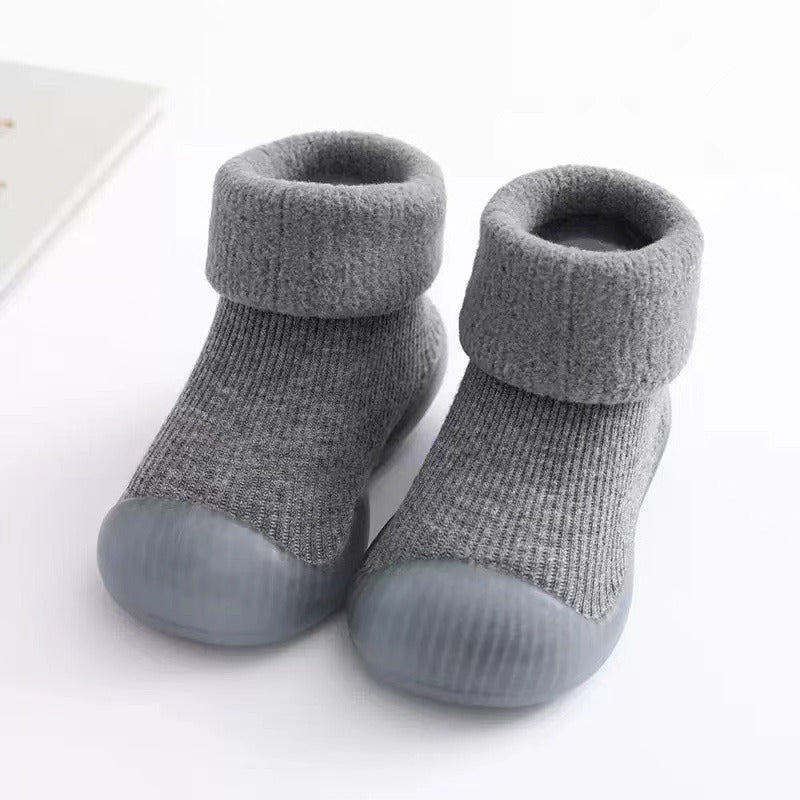 Baby Plush Non - Slip Walking Shoes - Horizon DealsHorizon Deals18/19(11.5cm)Baby Plush Non - Slip Walking Shoesgrey1B9013342FE445928000C0D5804A1B65Horizon DealseproloBaby Plush Non - Slip Walking Shoes