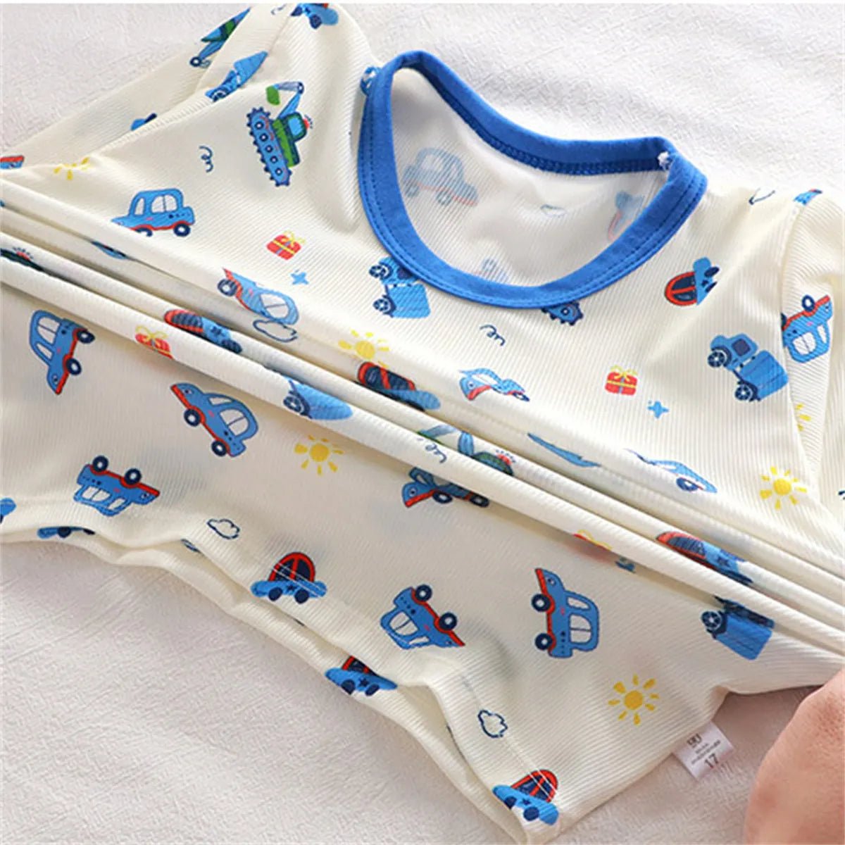 Hibobi 2 - Piece Summer Pajama Set - Horizon DealsHorizon Deals12 - 18MHibobi 2 - Piece Summer Pajama SetBlueA0929C544E0A42E2B8041008A1838DE2Horizon DealseproloHibobi 2 - Piece Summer Pajama Set
